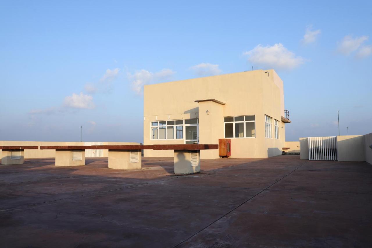 Tulasi Mahal Aparthotel Jaffna Exterior photo